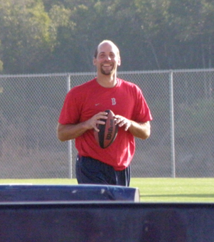 Not content to settle for his eventual induction to the Baseball Hall of Fame, John Smoltz practices his football skills.