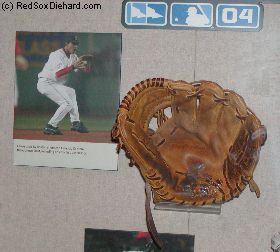 Orlando Cabrera's glove
